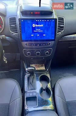 Внедорожник / Кроссовер Kia Sorento 2013 в 