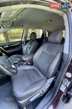 Внедорожник / Кроссовер Kia Sorento 2013 в 