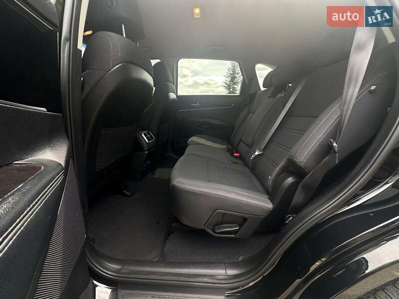 Позашляховик / Кросовер Kia Sorento 2016 в Самборі
