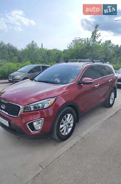 Внедорожник / Кроссовер Kia Sorento 2016 в 