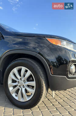 Внедорожник / Кроссовер Kia Sorento 2012 в 