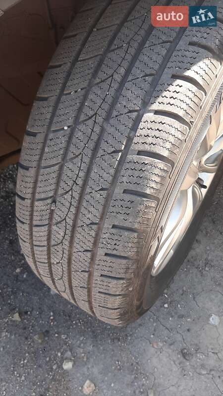Внедорожник / Кроссовер Kia Sorento 2012 в Александровке