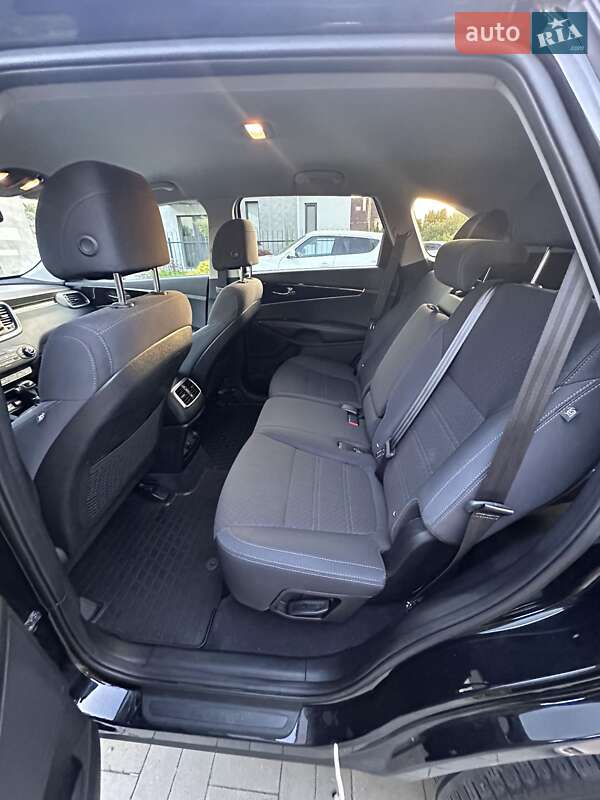 Позашляховик / Кросовер Kia Sorento 2017 в Києві