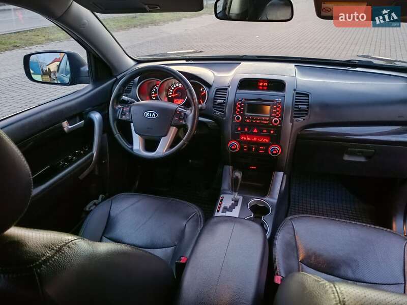 Позашляховик / Кросовер Kia Sorento 2010 в Коломиї