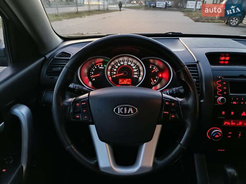 Позашляховик / Кросовер Kia Sorento 2010 в Коломиї