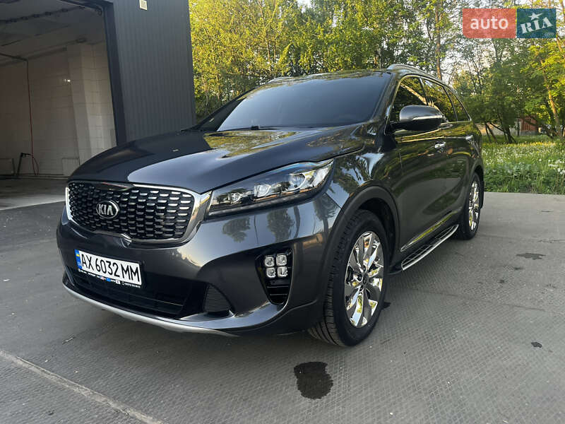 Позашляховик / Кросовер Kia Sorento 2017 в Первомайську