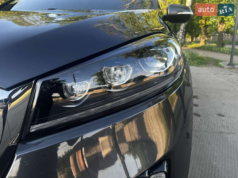 Позашляховик / Кросовер Kia Sorento 2017 в Первомайську
