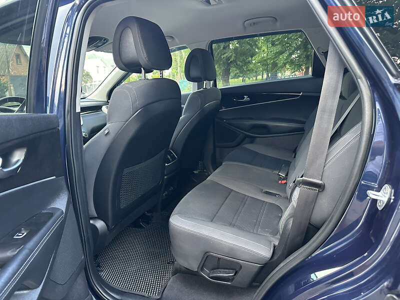 Внедорожник / Кроссовер Kia Sorento 2016 в Виннице