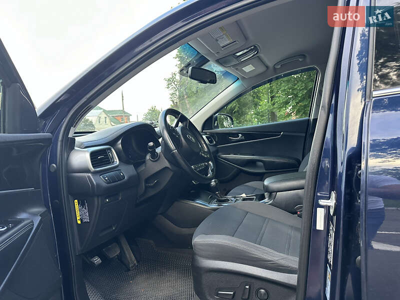 Внедорожник / Кроссовер Kia Sorento 2016 в Виннице
