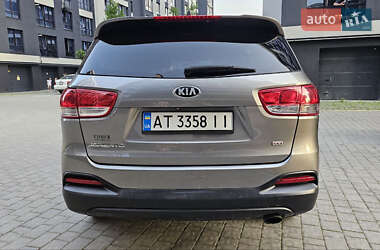 Внедорожник / Кроссовер Kia Sorento 2015 в 