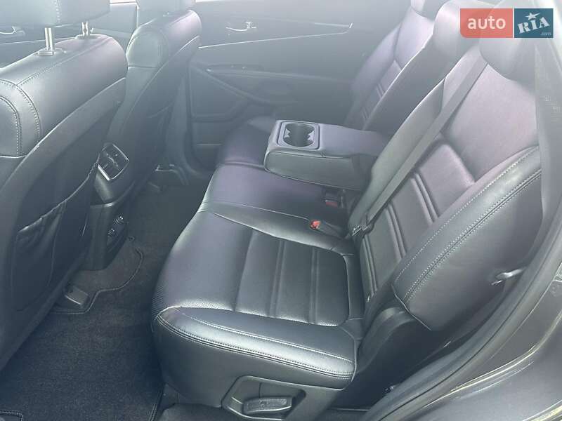 Внедорожник / Кроссовер Kia Sorento 2019 в Ивано-Франковске