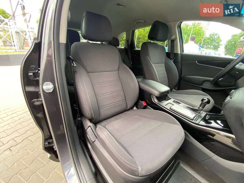 Позашляховик / Кросовер Kia Sorento 2015 в Одесі