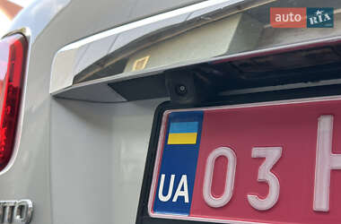 Внедорожник / Кроссовер Kia Sorento 2011 в 