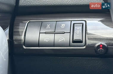 Внедорожник / Кроссовер Kia Sorento 2011 в 