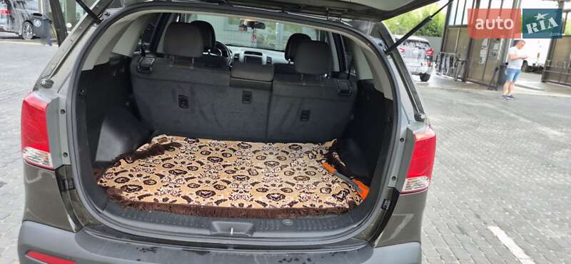 Внедорожник / Кроссовер Kia Sorento 2010 в Трускавце