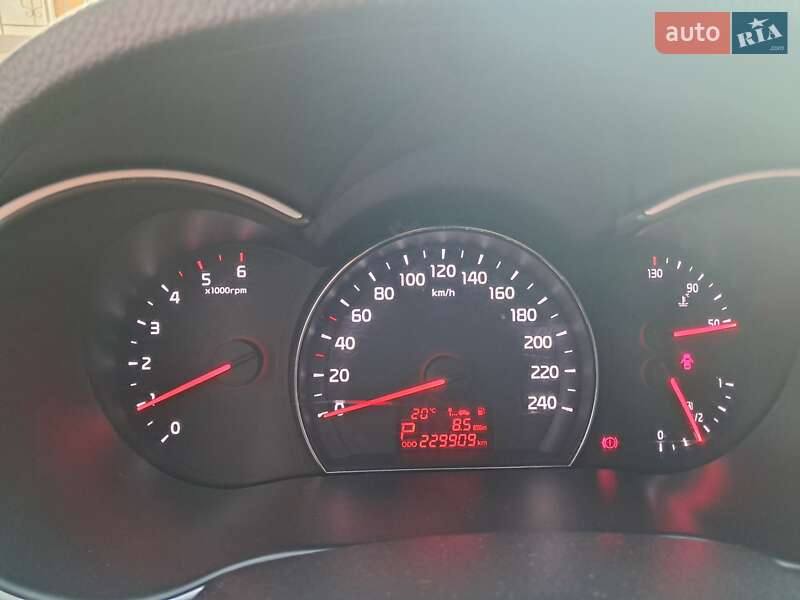 Внедорожник / Кроссовер Kia Sorento 2013 в Коломые фото 8 Внедорожник / Кроссовер Kia Sorento 2013 в Коломые