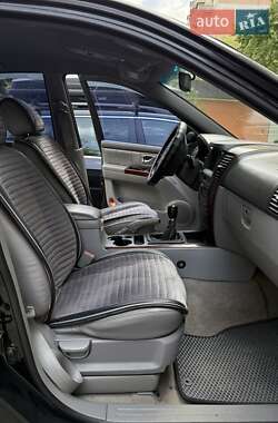 Внедорожник / Кроссовер Kia Sorento 2006 в 