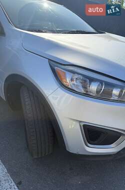 Позашляховик / Кросовер Kia Sorento 2016 в Києві