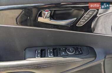 Позашляховик / Кросовер Kia Sorento 2016 в 