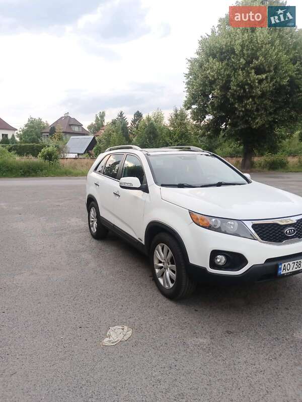 Позашляховик / Кросовер Kia Sorento 2011 в Іршаві