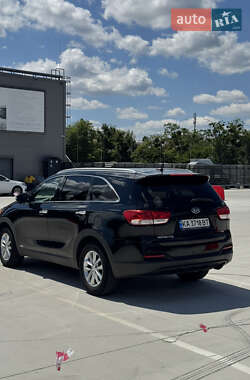 Внедорожник / Кроссовер Kia Sorento 2016 в 