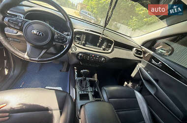 Внедорожник / Кроссовер Kia Sorento 2017 в 