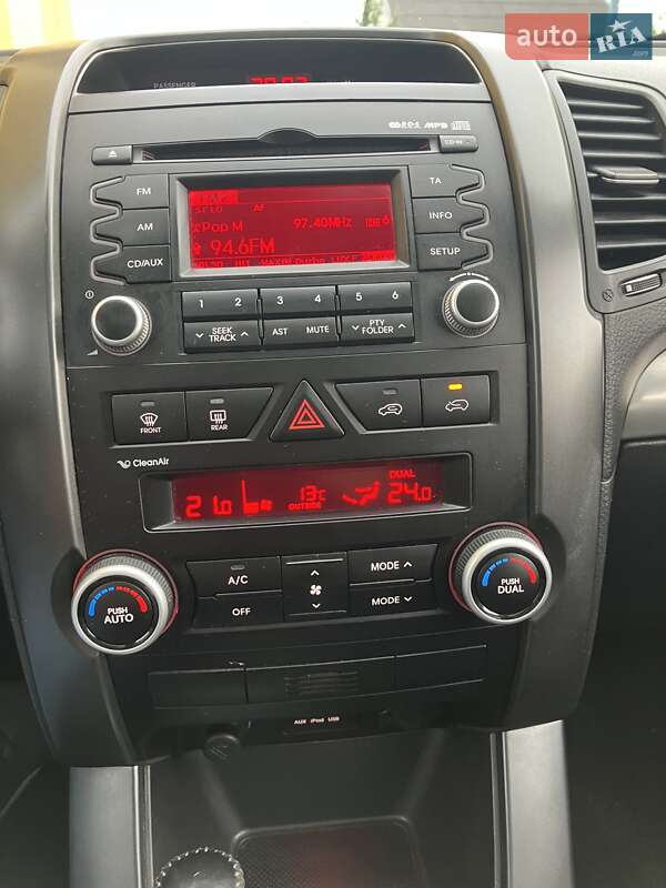 Позашляховик / Кросовер Kia Sorento 2010 в Львові