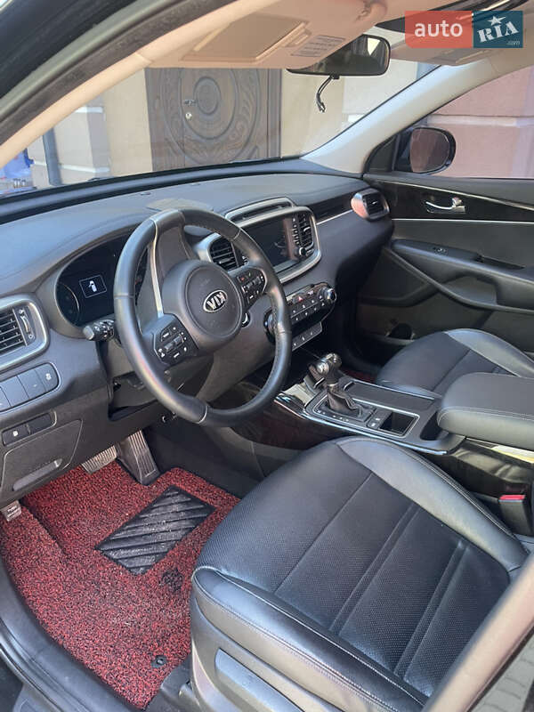 Внедорожник / Кроссовер Kia Sorento 2017 в Тернополе