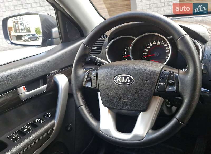 Внедорожник / Кроссовер Kia Sorento 2010 в Ивано-Франковске