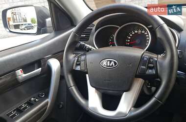 Внедорожник / Кроссовер Kia Sorento 2010 в 