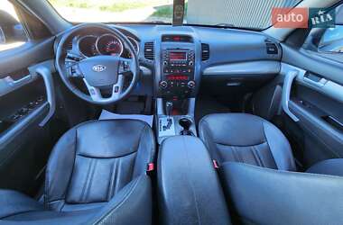 Внедорожник / Кроссовер Kia Sorento 2012 в 