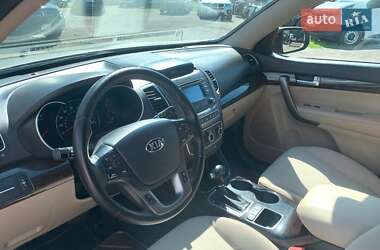 Внедорожник / Кроссовер Kia Sorento 2013 в 