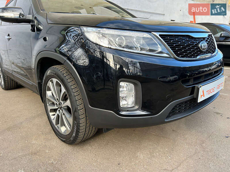 Позашляховик / Кросовер Kia Sorento 2012 в Одесі