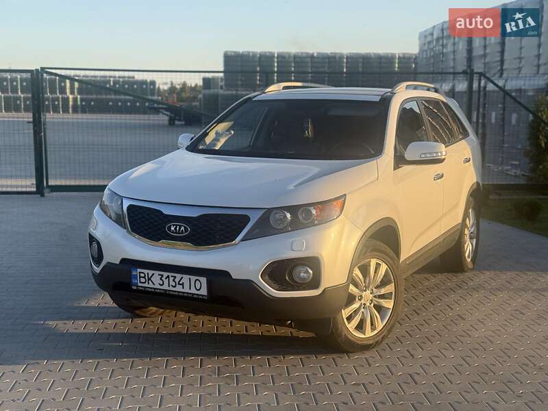 Внедорожник / Кроссовер Kia Sorento 2011 в Рокитном