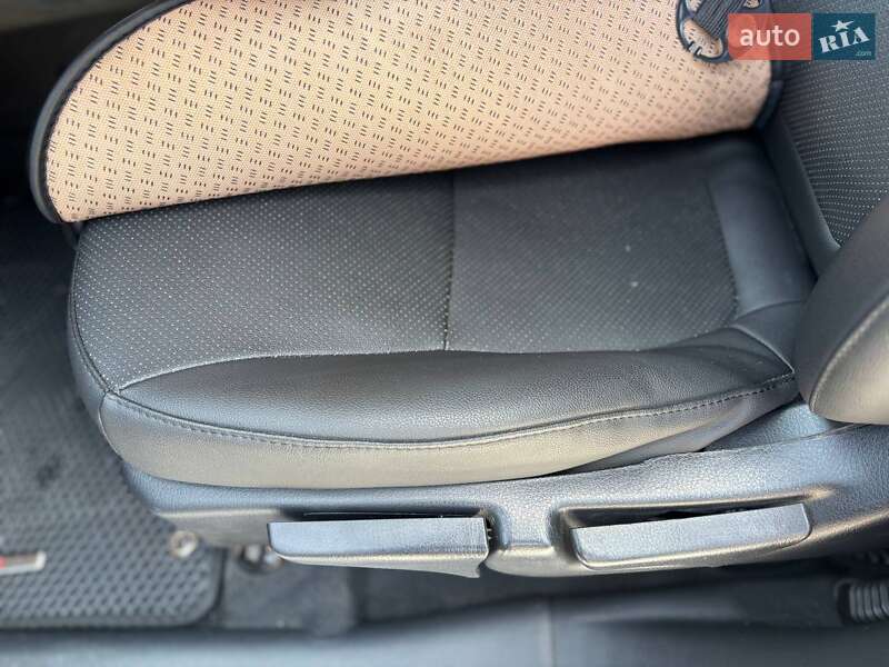 Внедорожник / Кроссовер Kia Sorento 2012 в Одессе