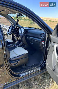 Позашляховик / Кросовер Kia Sorento 2010 в 