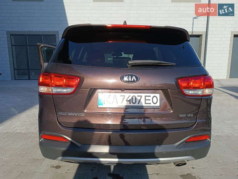 Позашляховик / Кросовер Kia Sorento 2016 в Києві