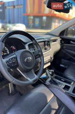 Внедорожник / Кроссовер Kia Sorento 2015 в 