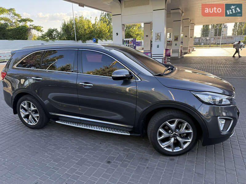 Внедорожник / Кроссовер Kia Sorento 2015 в Одессе