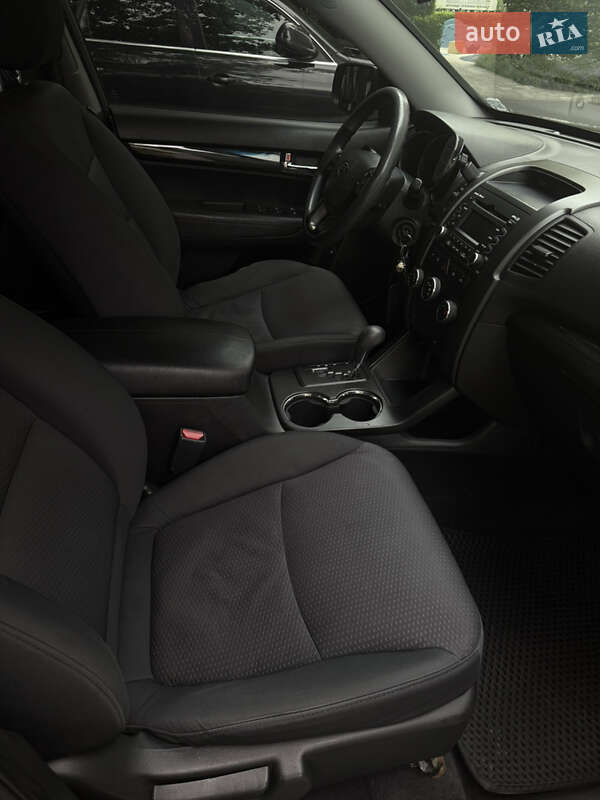 Внедорожник / Кроссовер Kia Sorento 2010 в Киеве