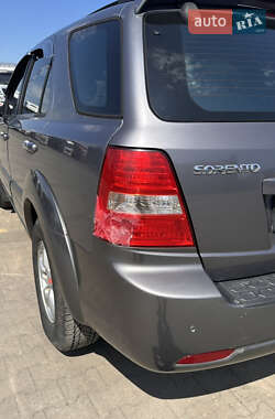 Позашляховик / Кросовер Kia Sorento 2008 в 