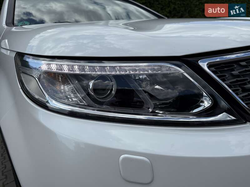 Позашляховик / Кросовер Kia Sorento 2014 в Стрию