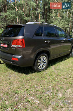 Внедорожник / Кроссовер Kia Sorento 2012 в 