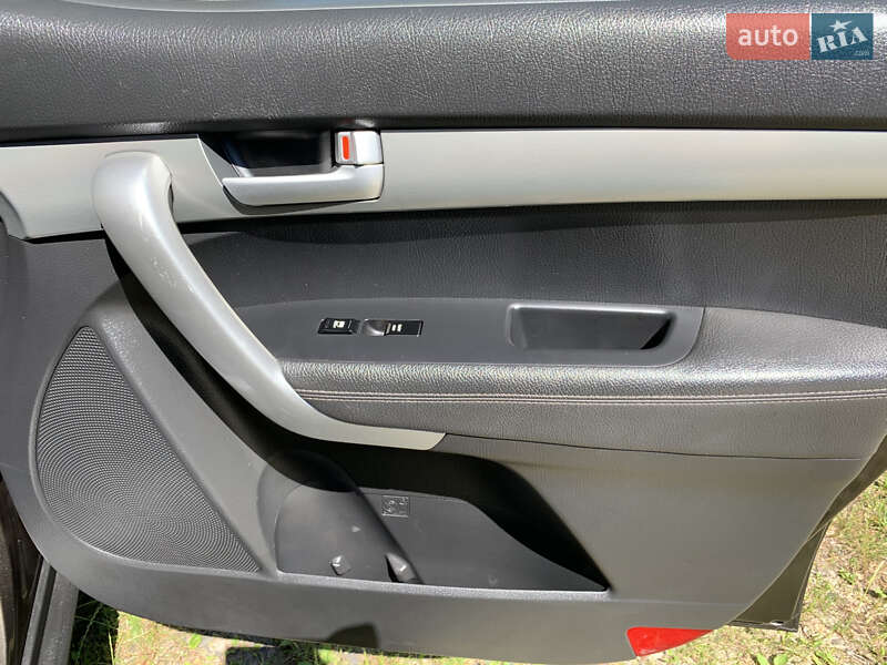 Внедорожник / Кроссовер Kia Sorento 2012 в Вараше