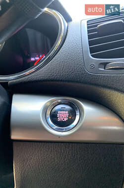 Внедорожник / Кроссовер Kia Sorento 2012 в 