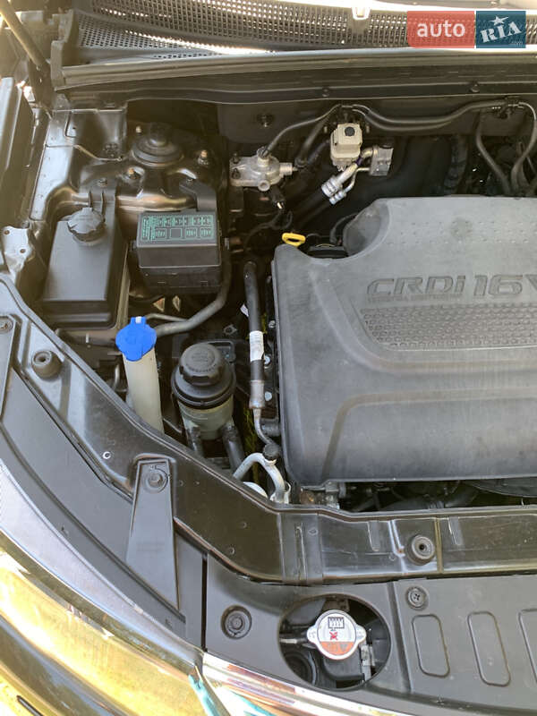 Внедорожник / Кроссовер Kia Sorento 2012 в Вараше