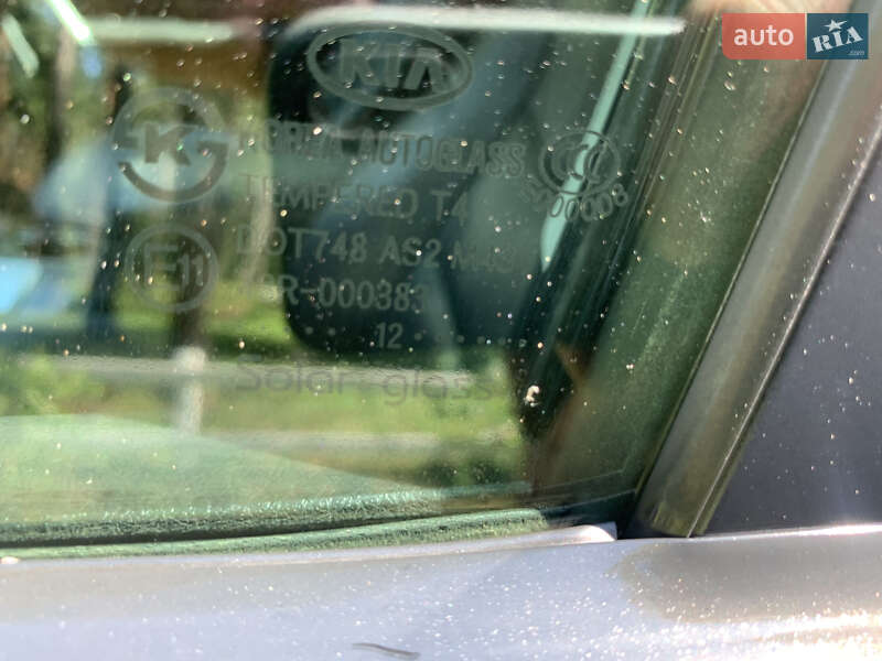 Внедорожник / Кроссовер Kia Sorento 2012 в Вараше