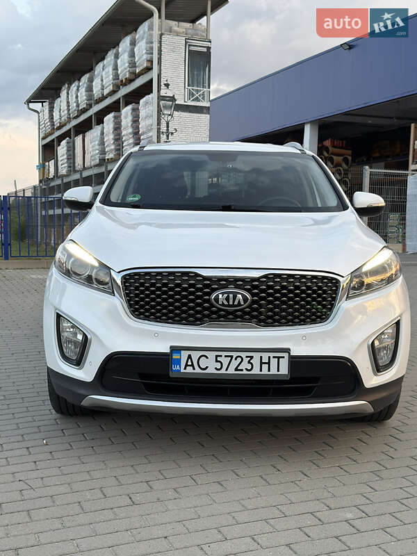 Позашляховик / Кросовер Kia Sorento 2015 в Луцьку
