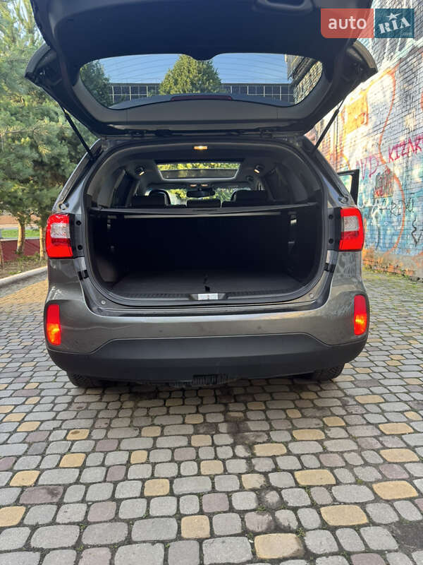 Позашляховик / Кросовер Kia Sorento 2014 в Луцьку