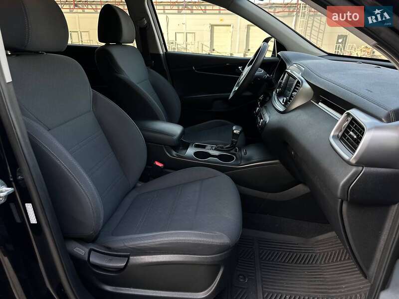 Внедорожник / Кроссовер Kia Sorento 2019 в Киеве